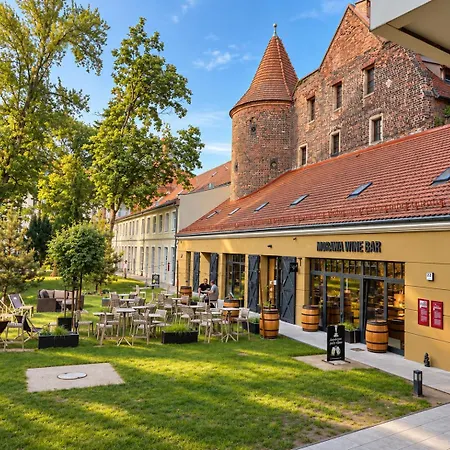 Wroapart - Staromiejski Bulwar By The River * Breslau