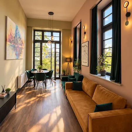 Wroapart - Staromiejski Bulwar By The River Apartment *